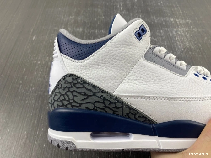 3 CT8532-140 Midnight Navy Jordan Air 0717